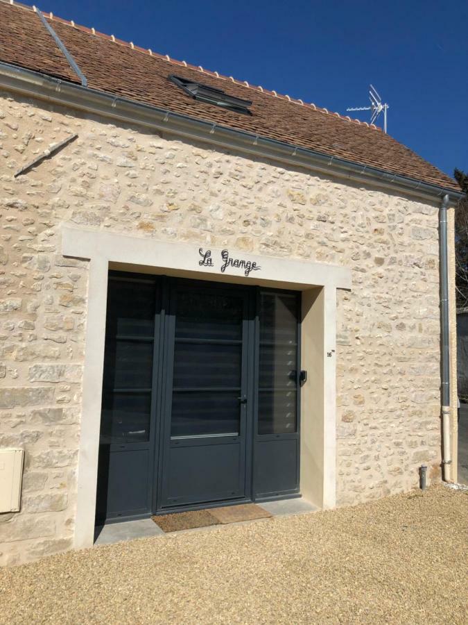 Vila La Grange Ury Exteriér fotografie