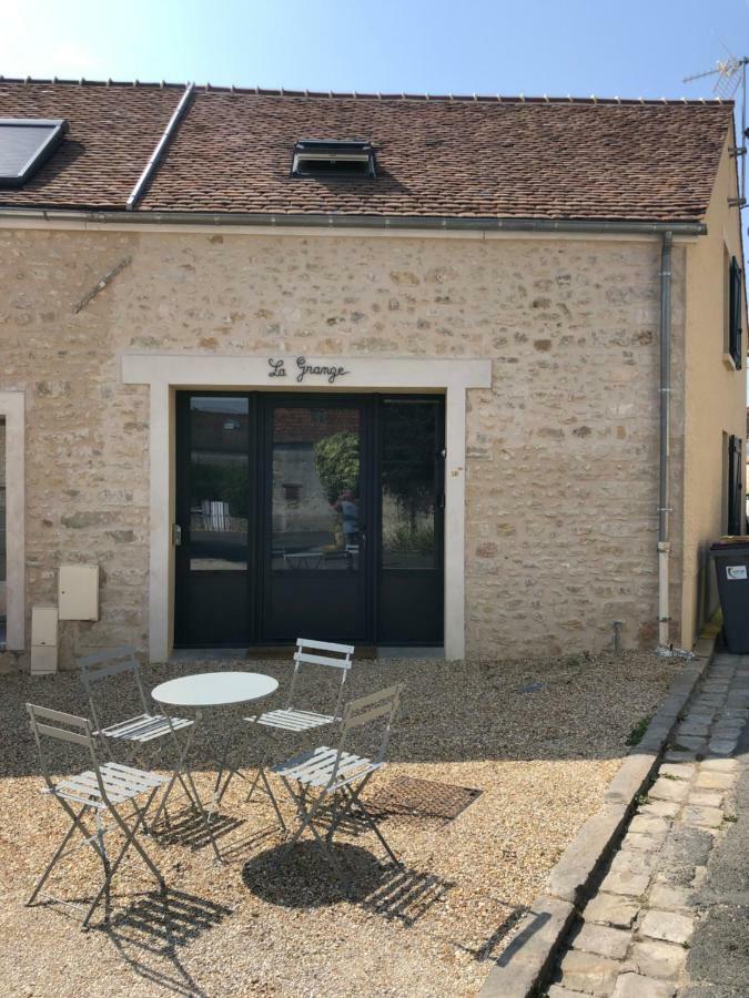 Vila La Grange Ury Exteriér fotografie